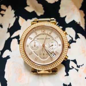 Michael Kors Ladies Rose Gold Watch!